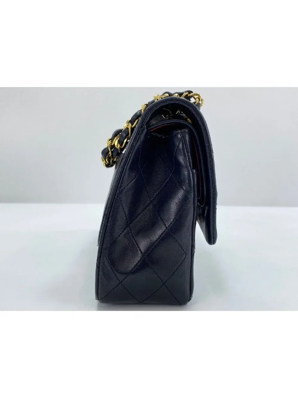 Chanel Shoulder Bag Lambskin Quilted 25